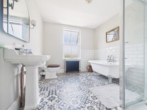 Family Bathroom- click for photo gallery